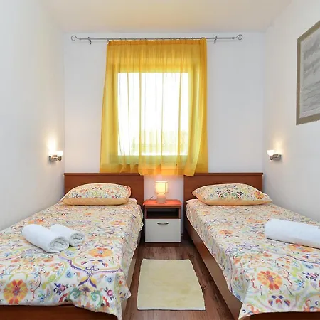Διαμέρισμα Jadranko 1761 Peroj