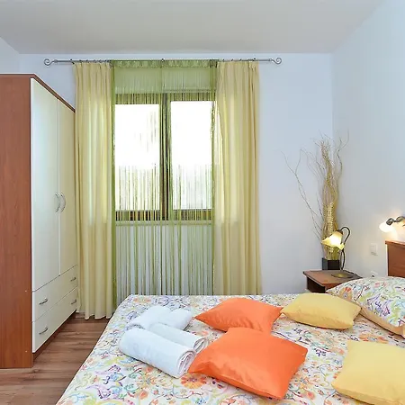 Apartment Jadranko 1761
